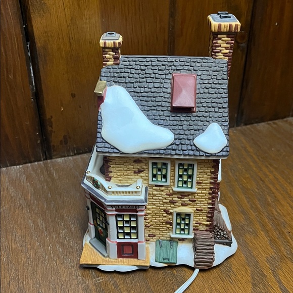 Department 56 Christmas Bakery Holiday Village House - Picture 7 of 10